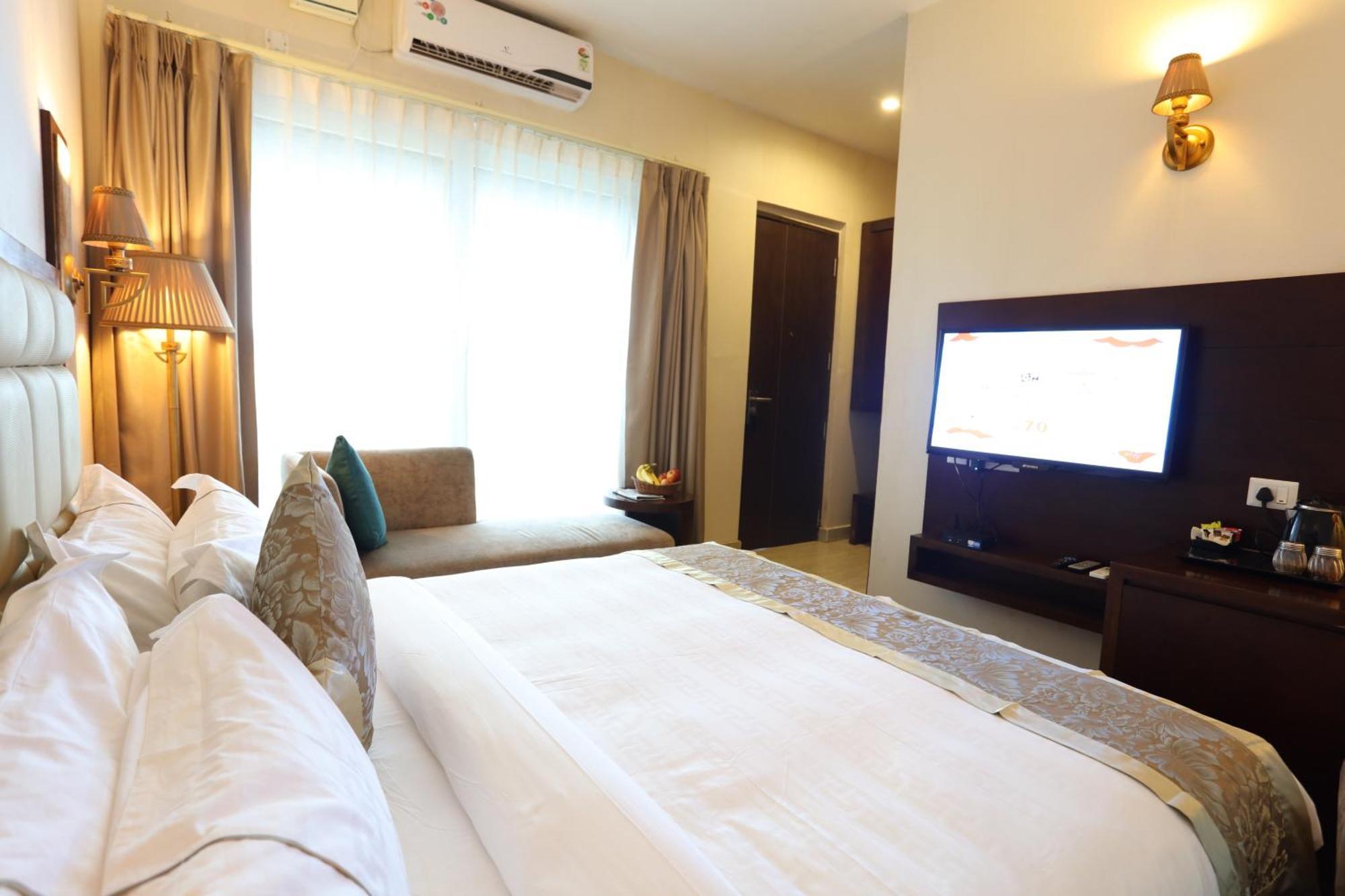 Sinon Baga Retreat Hotel Екстериор снимка